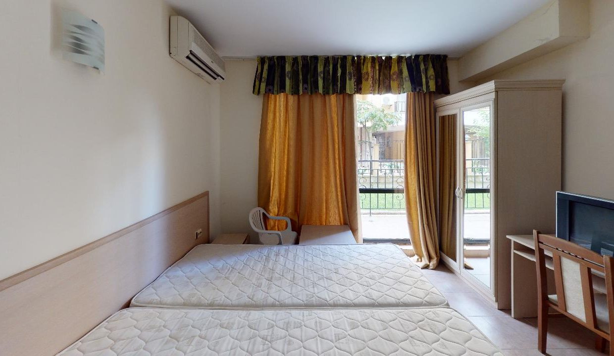 108-Bedroom(2)