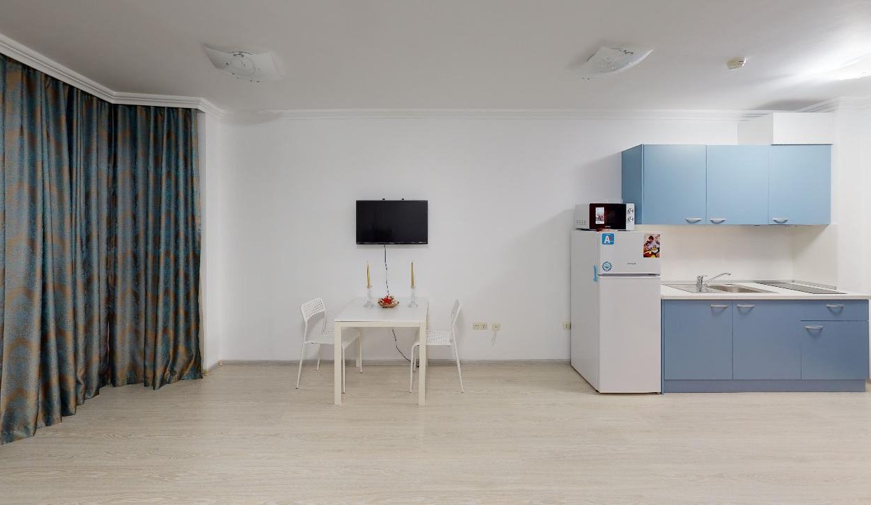 29-Bedroom(1)