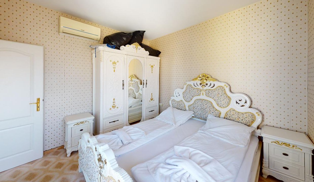 610-Bedroom