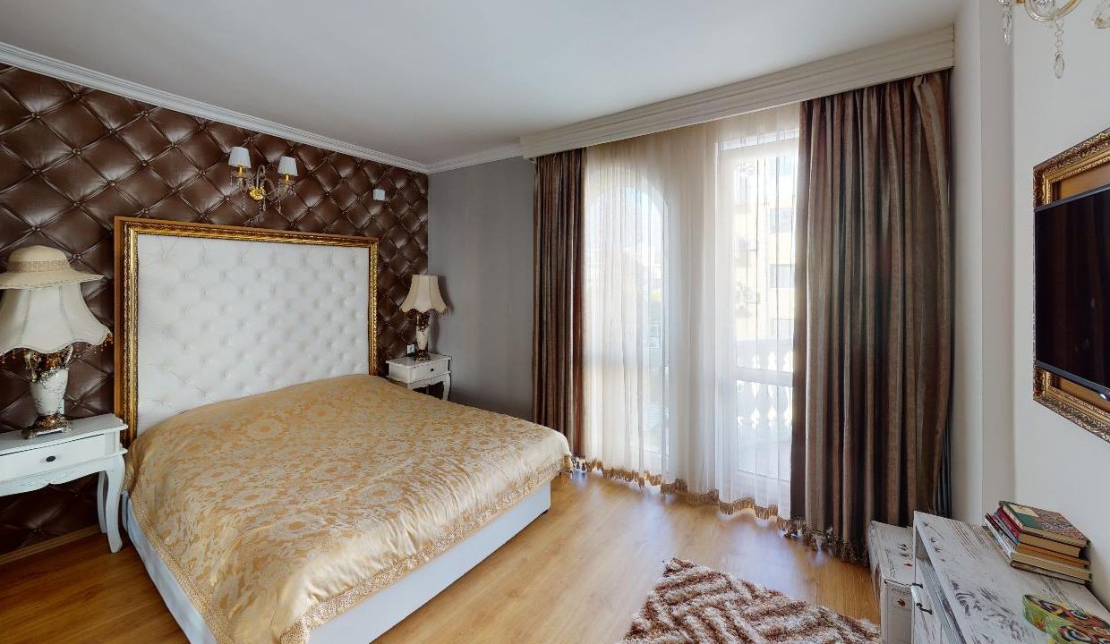 Sweet-Home-5-509-Bedroom(2)
