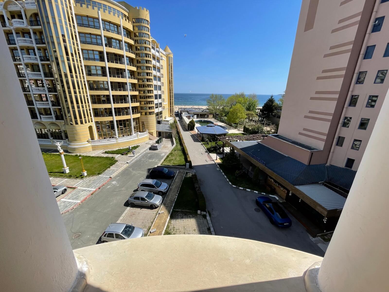Двухкомнатная квартира на вторая линия с видом на моря в комплексе Виктория Резиденс, Солнечный берег