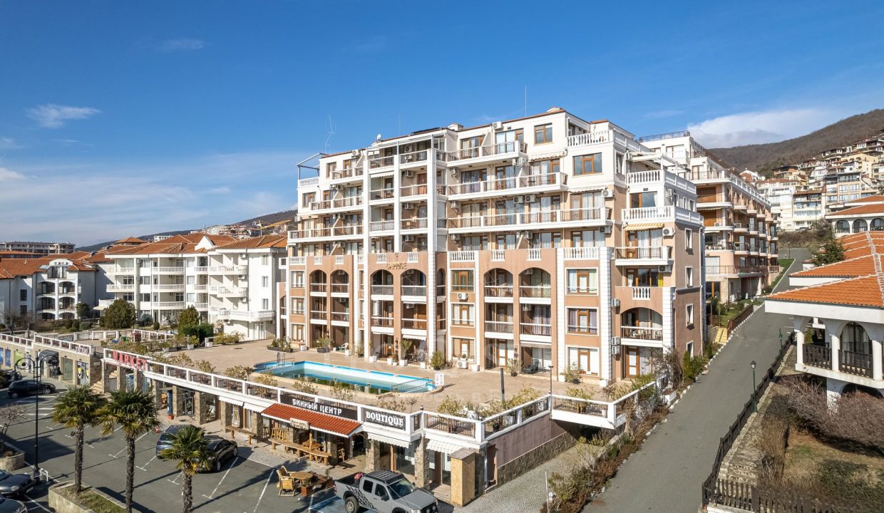 Caprice-3bed-5fl-134,28m2 - drone - 1