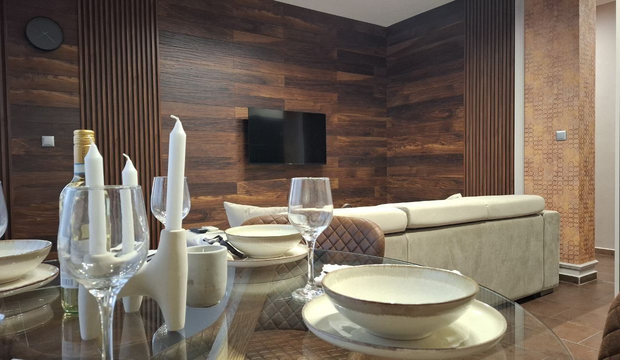 Апартамент с 2 спальнями в комплексе Одиссей, Несебр