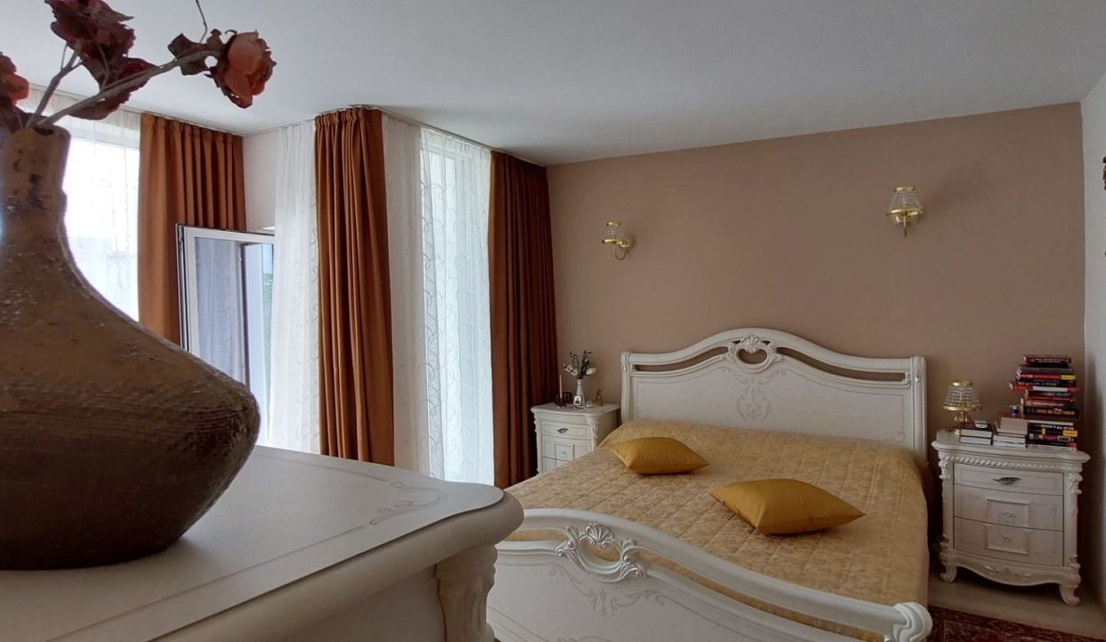 Таунхаус Атлантис, Сарафово