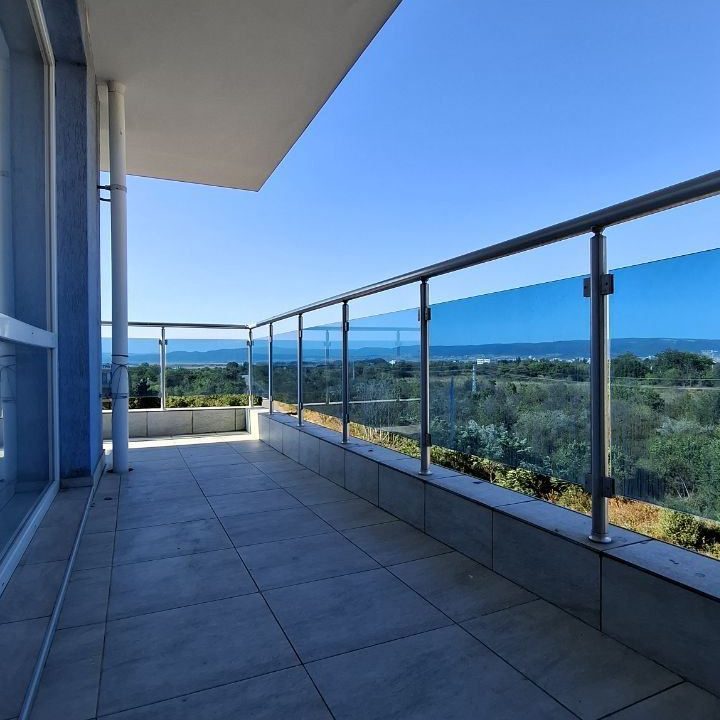 Апартамент с 2 спальнями в комплексе Одиссей, Несебр