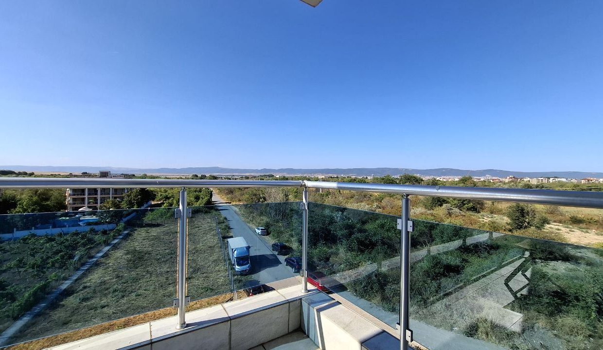 Апартамент с 2 спальнями в комплексе Одиссей, Несебр