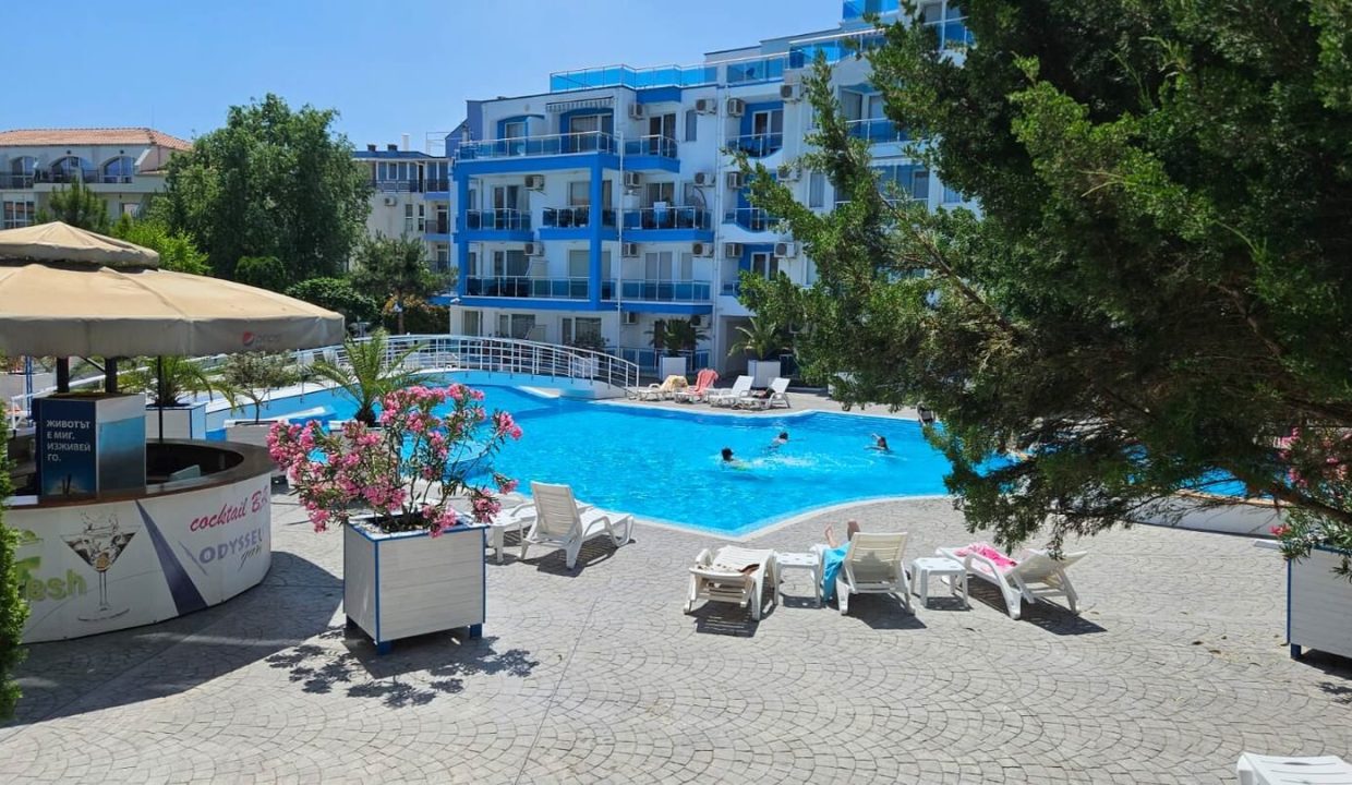 Апартамент с 2 спальнями в комплексе Одиссей, Несебр