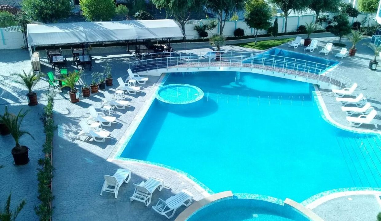 Апартамент с 2 спальнями в комплексе Одиссей, Несебр