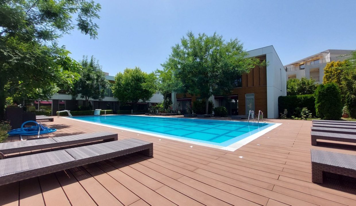 Таунхаус Атлантис, Сарафово