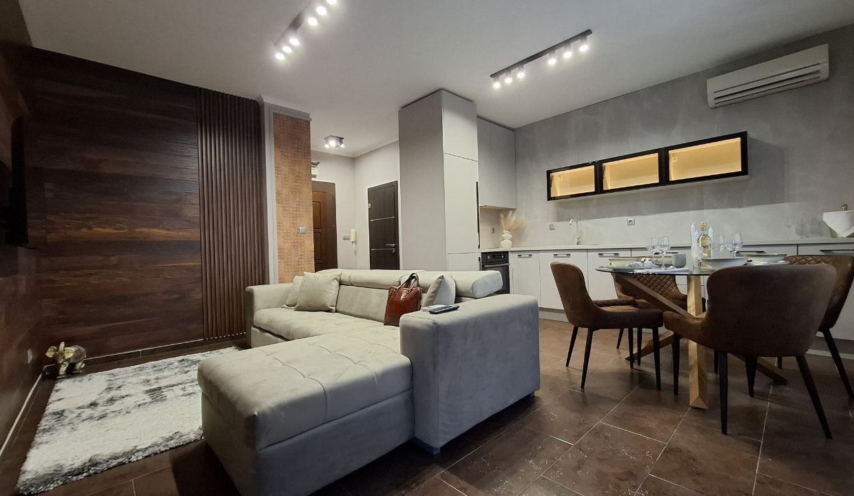 Апартамент с 2 спальнями в комплексе Одиссей, Несебр