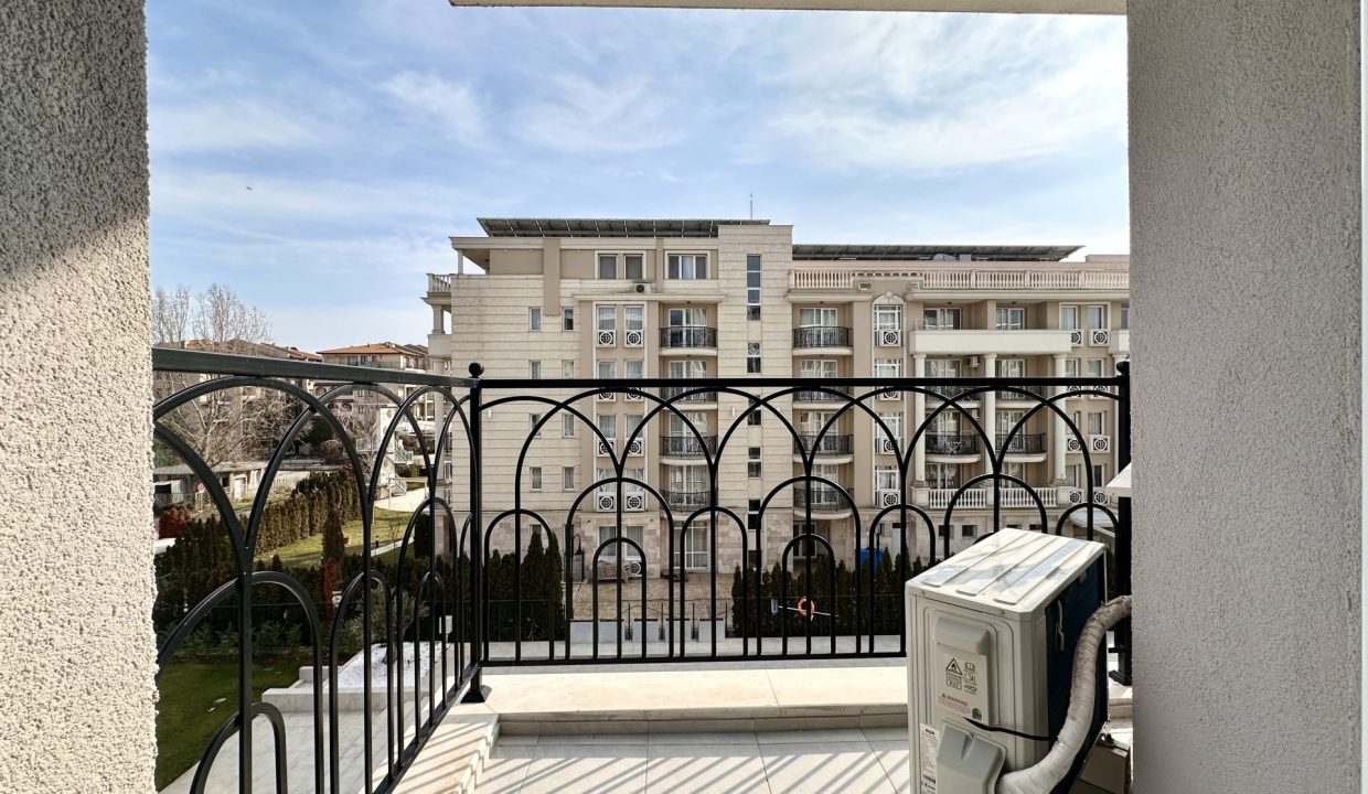J_Adore Secret Gardens-1bed-4et-61m2-12