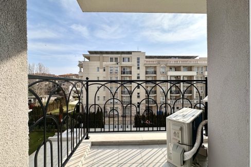 J_Adore Secret Gardens-1bed-4et-61m2-12