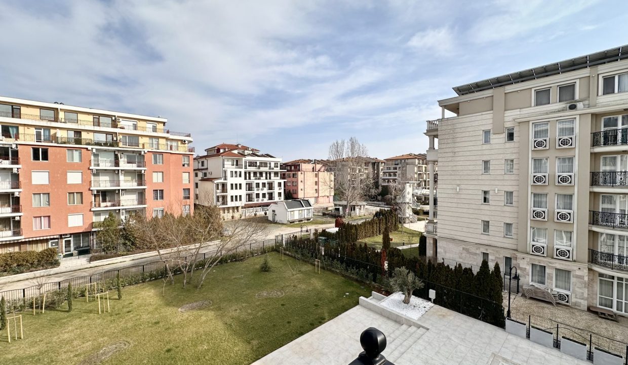 J_Adore Secret Gardens-1bed-4et-61m2-15