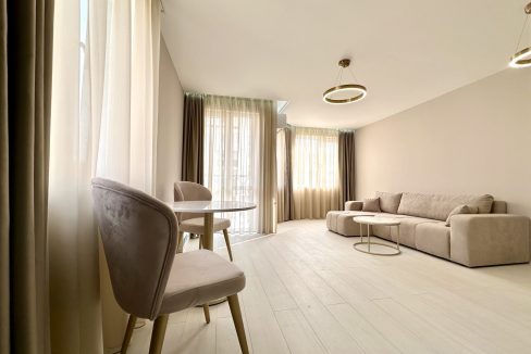 J_Adore Secret Gardens-1bed-4et-61m2-5