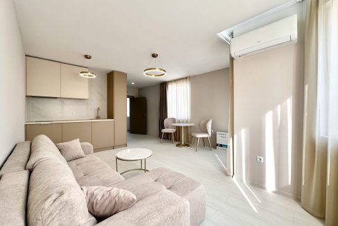 J_Adore Secret Gardens-1bed-4et-61m2-7