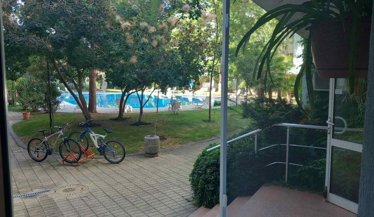 Студия в комплексе Ясень, Солнечный бере